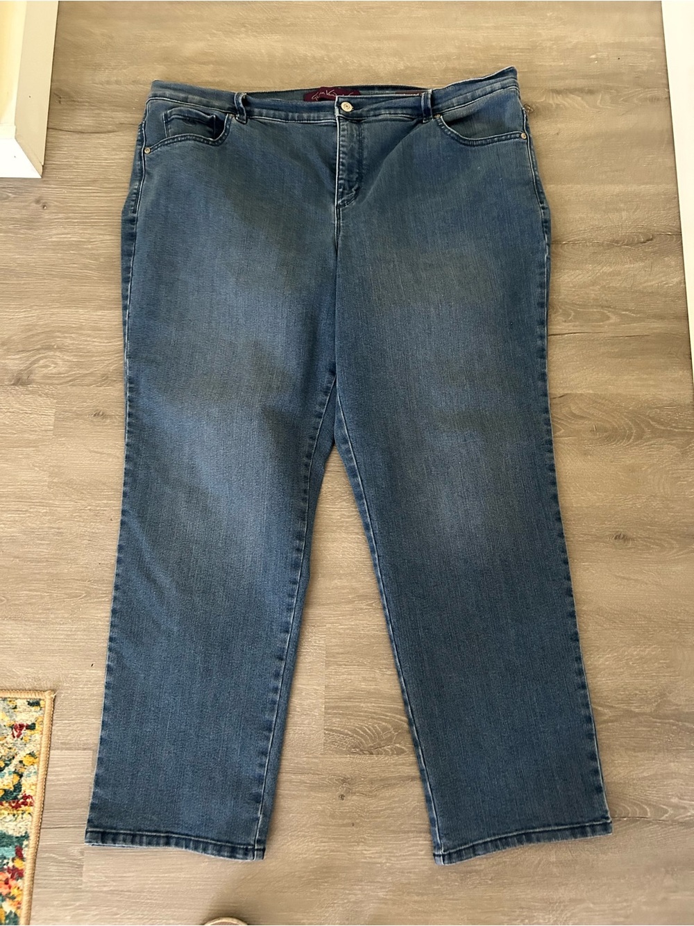 Gloria Vanderbilt Women’s Amanda Jeans - 18W